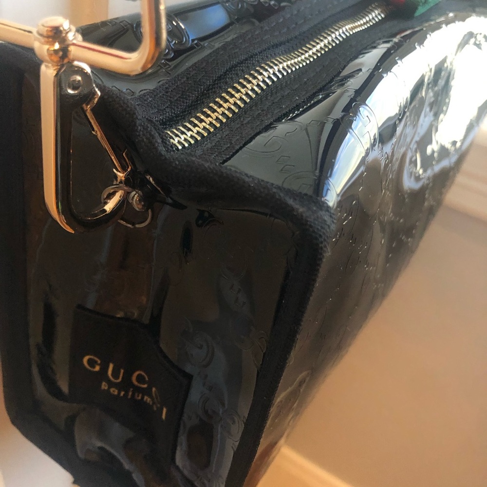 - Gucci cosmetic bag - Picture 2 of 10